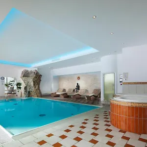 https://alpenhotel-weiherbach.com-bavaria.com